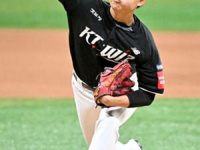 KT 위즈 시리즈 스윕 위해 곰 킬러 소형준 내보내