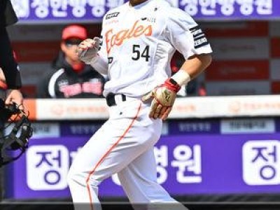 신인선수들 개막전 데뷔에 팬들 기대감 높아져