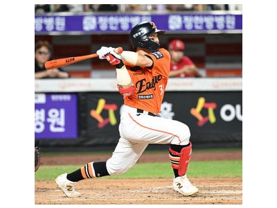 손아섭 2600안타 달성한 한화 팬들 환호