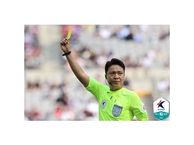 이동준 회장 재선출에 프로축구계 충격