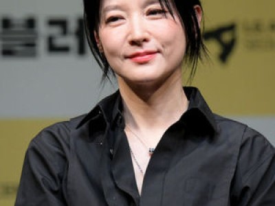 이영애 연극 홍보하며 가족 사랑 털어놓음