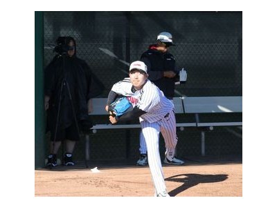 손주영 스프링캠프 첫 불펜에서 140km 구속 뿜어내