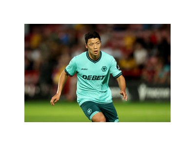 황희찬 프리시즌 2경기 연속 공격 포인트 기록