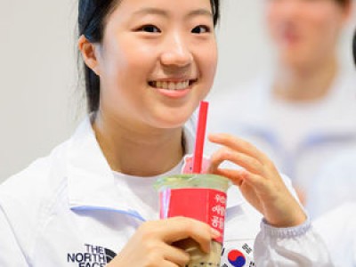 신유빈 아시안게임 출정식에서 태극기 들고 나서